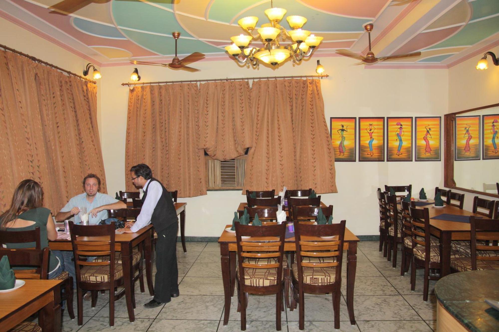 Hotel Taj Plaza, Vip Road, Agra Agra  Bagian luar foto
