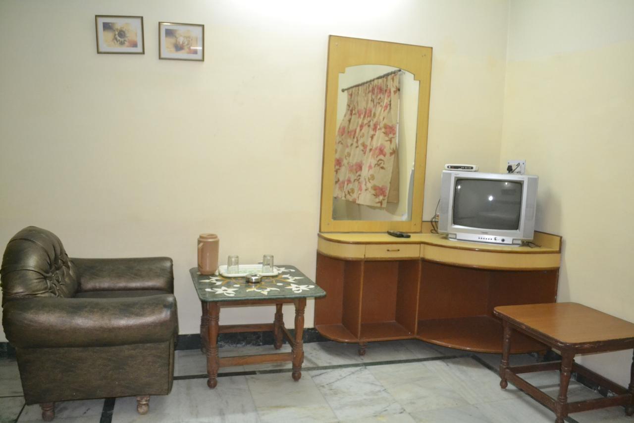 Hotel Taj Plaza, Vip Road, Agra Agra  Bagian luar foto