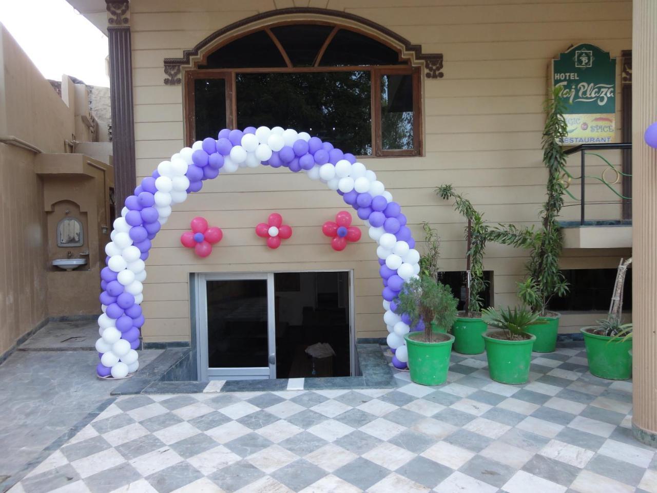 Hotel Taj Plaza, Vip Road, Agra Agra  Bagian luar foto