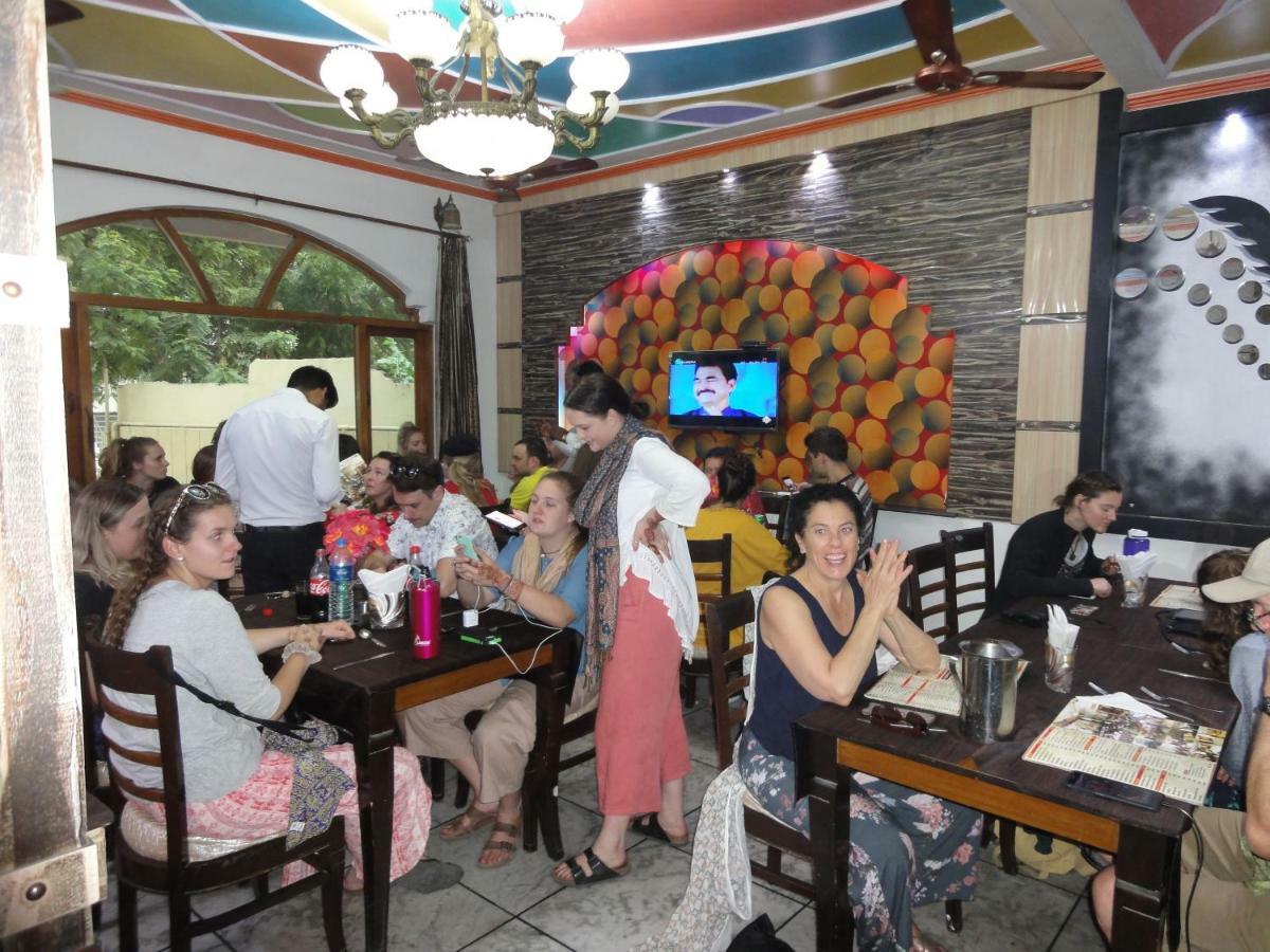Hotel Taj Plaza, Vip Road, Agra Agra  Bagian luar foto